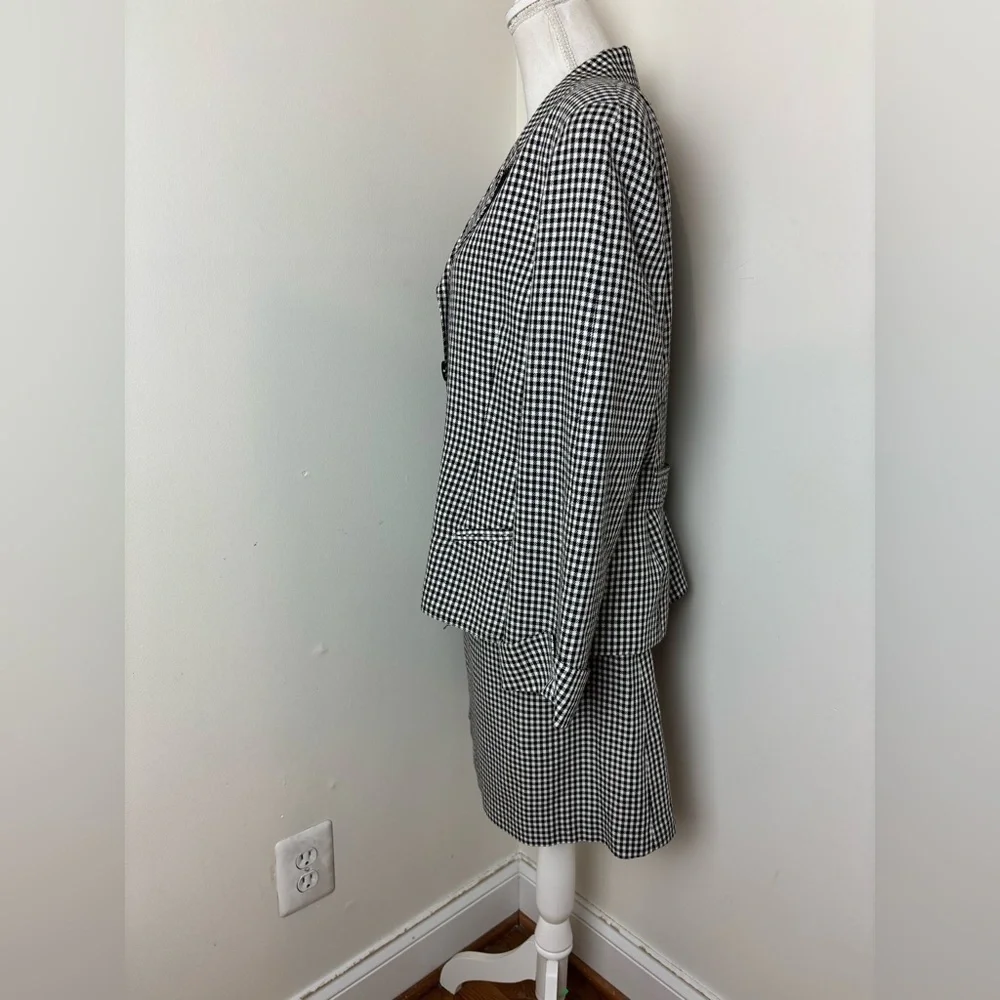 Christian Dior Vintage 1980’s Houndstooth Skirt Suit Size 16